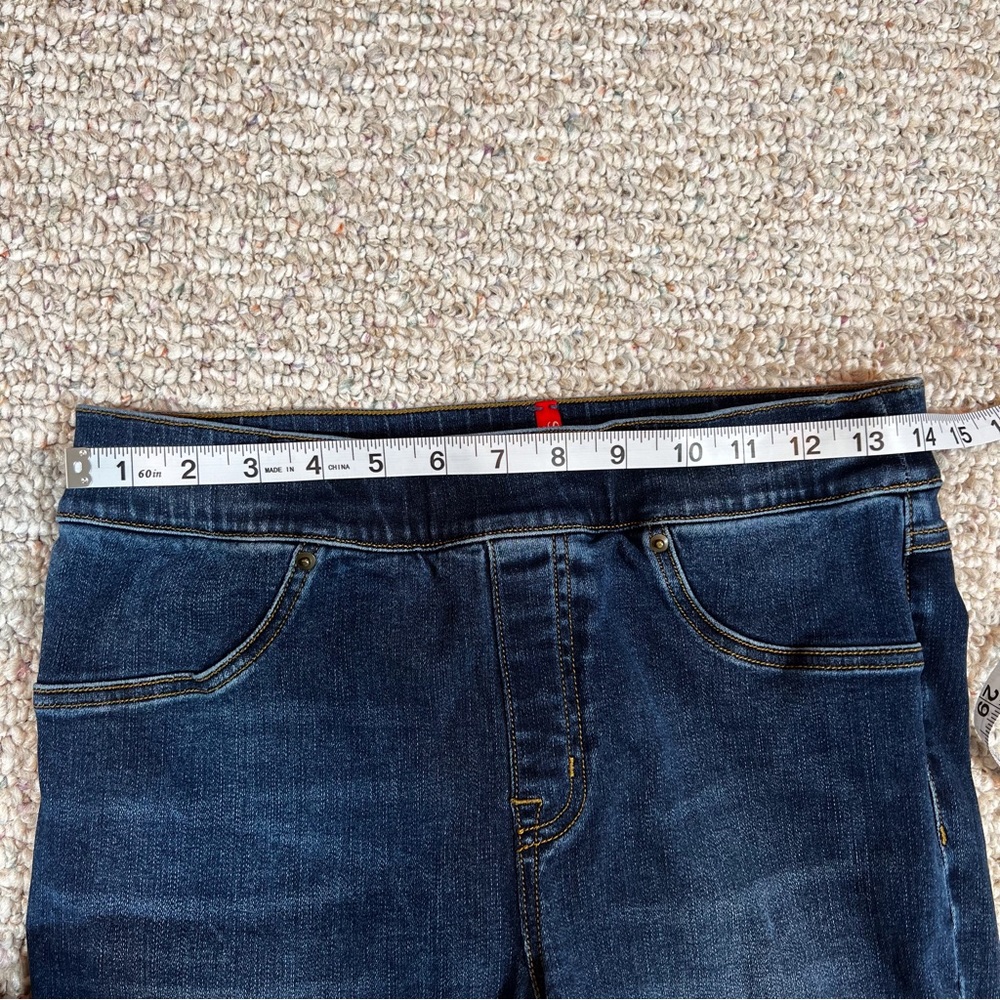 Spanx Distressed Skinny Jeans Raw Hem Stretch Legging Dark Denim Size Medium - Picture 9 of 13